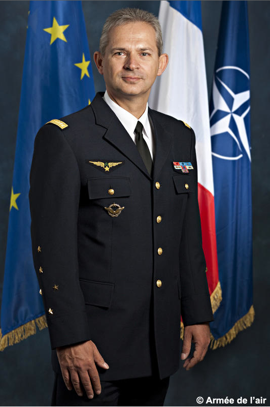 Chef d'Etat-Major de l'Armée de l'Air, le Général d'Armée Aérienne Denis MERCIER